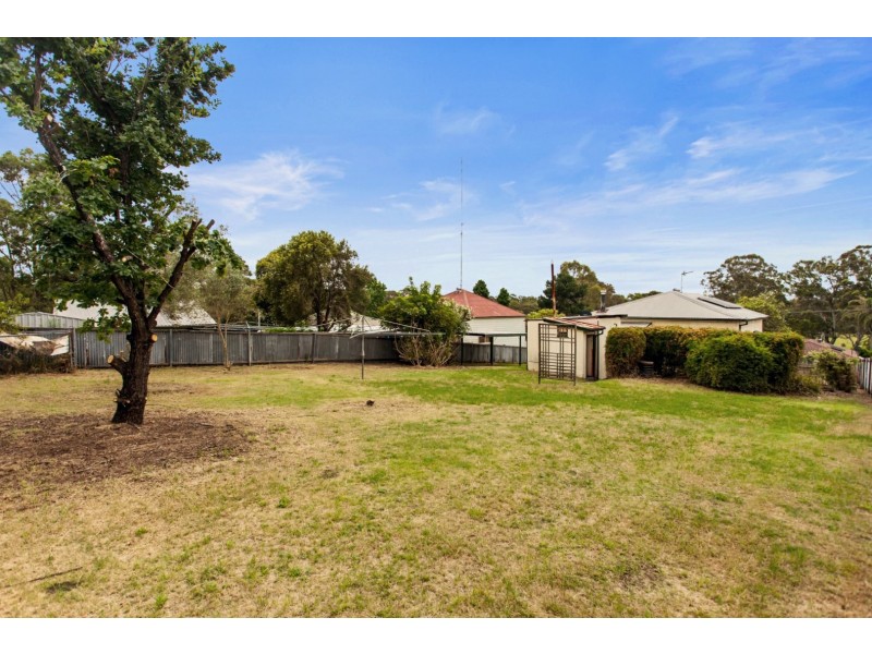 124 Harle Street, Abermain NSW 2326