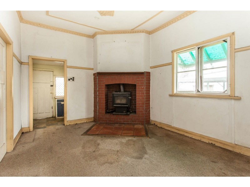 124 Harle Street, Abermain NSW 2326