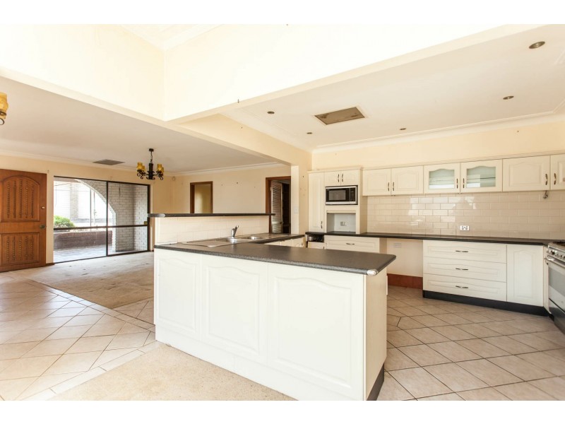 53 Fourth Street, Weston NSW 2326