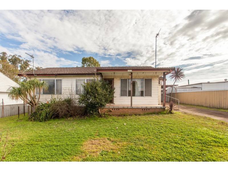 26 Nelson Street, Greta NSW 2334