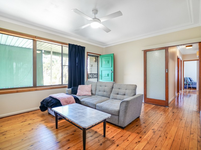7 Buckland Avenue, Cessnock NSW 2325