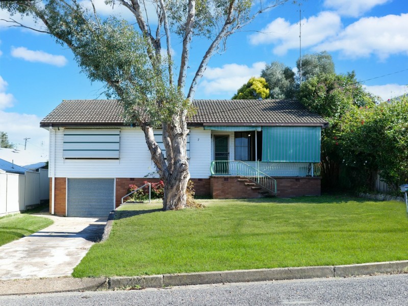 7 Buckland Avenue, Cessnock NSW 2325