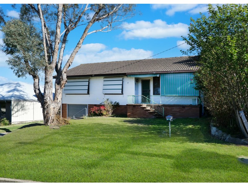 7 Buckland Avenue, Cessnock NSW 2325