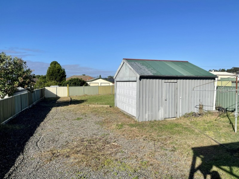 28 Tamworth Street, Abermain NSW 2326