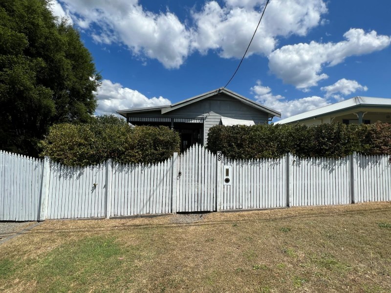 28 Tamworth Street, Abermain NSW 2326