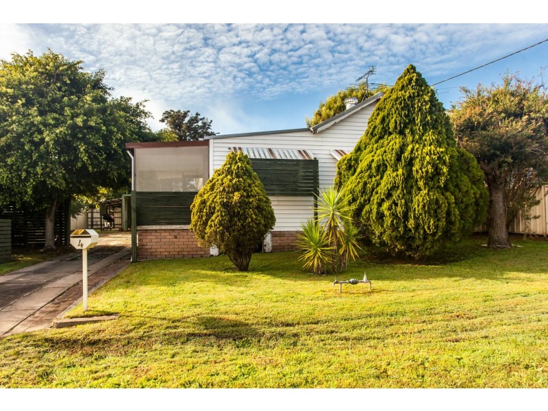 4 Gallagher Street, Cessnock NSW 2325