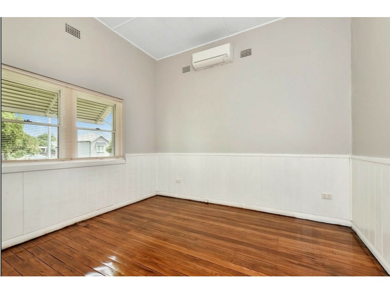 8 George Street, Cessnock NSW 2325