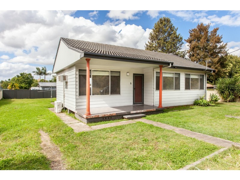3A & 5 Albury Street, Abermain NSW 2326