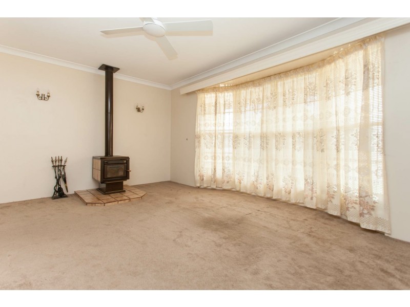 17 Elizabeth Street, Cessnock NSW 2325