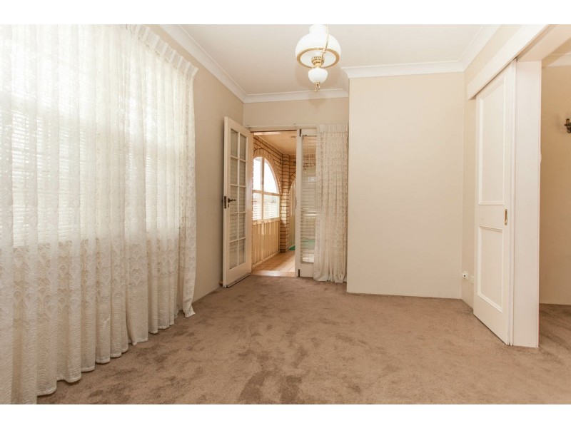17 Elizabeth Street, Cessnock NSW 2325