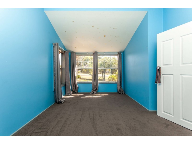 70 Caledonia Street, Kearsley NSW 2325