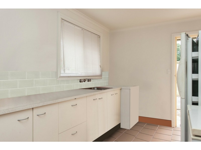 74 Caledonia Street, Kearsley NSW 2325