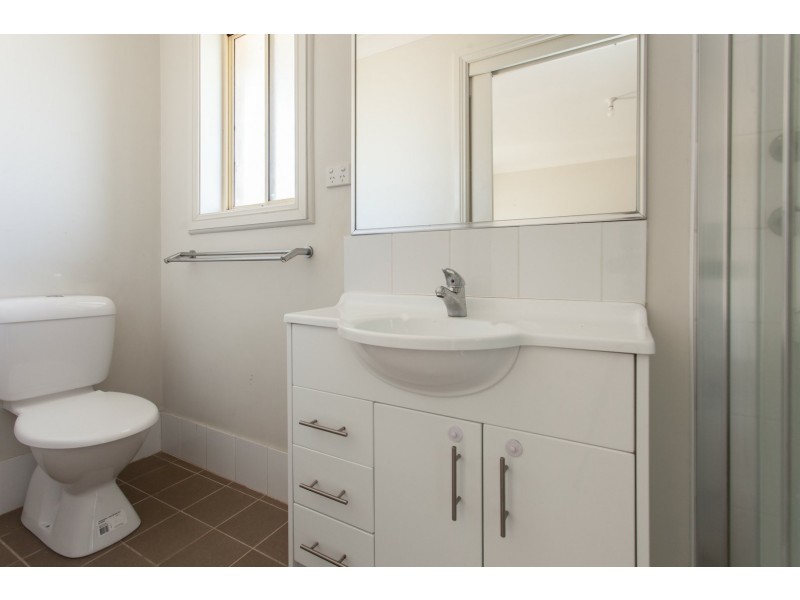 21 Casson Ave, Cessnock NSW 2325