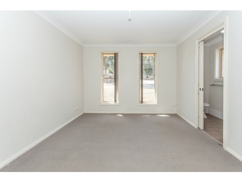 21 Casson Ave, Cessnock NSW 2325