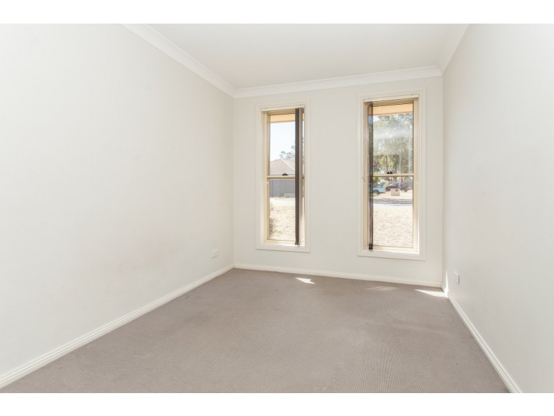 21 Casson Ave, Cessnock NSW 2325