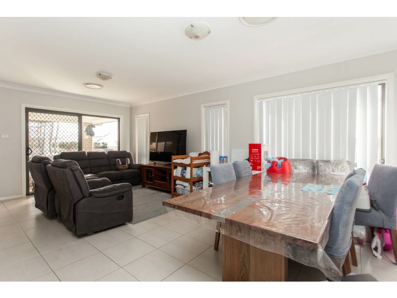 9 Ainsworth Crescent, North Rothbury NSW 2335