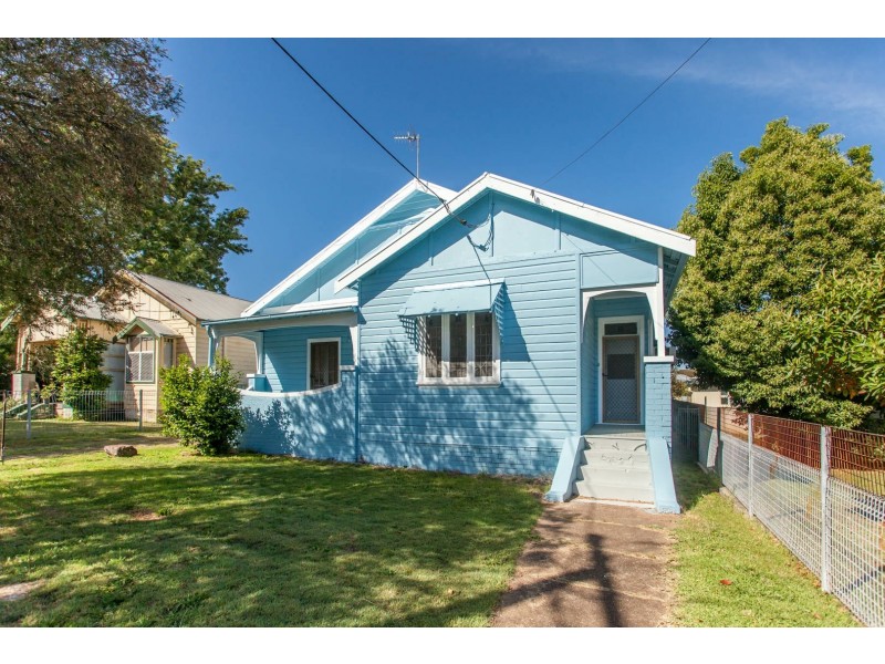 11 Matthew Street, Cessnock NSW 2325