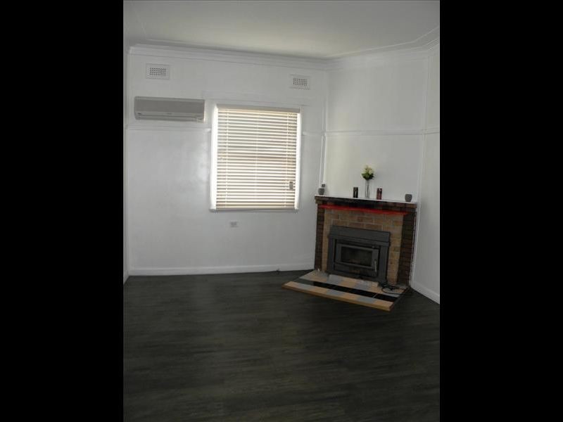 16 McFarlane Street, Cessnock NSW 2325