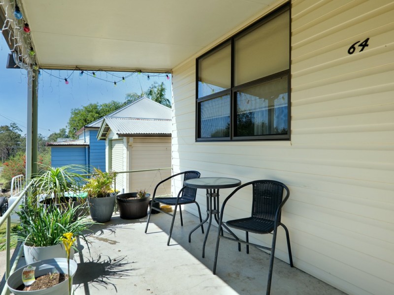 64 Maitland Street, Abermain NSW 2326