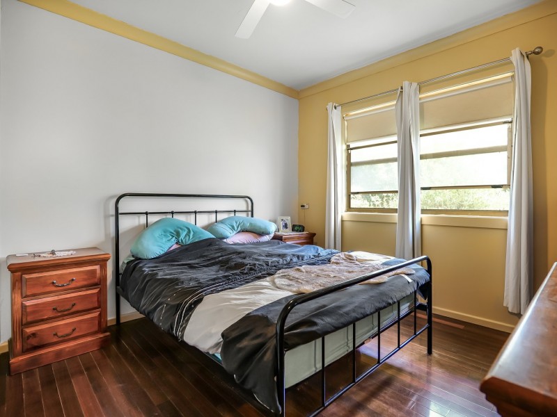 64 Maitland Street, Abermain NSW 2326