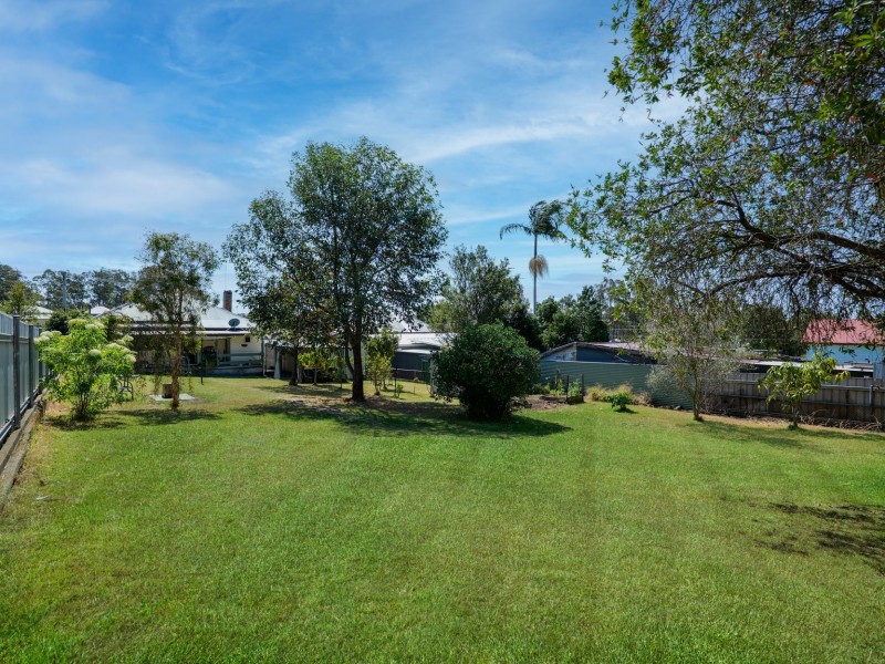 64 Maitland Street, Abermain NSW 2326
