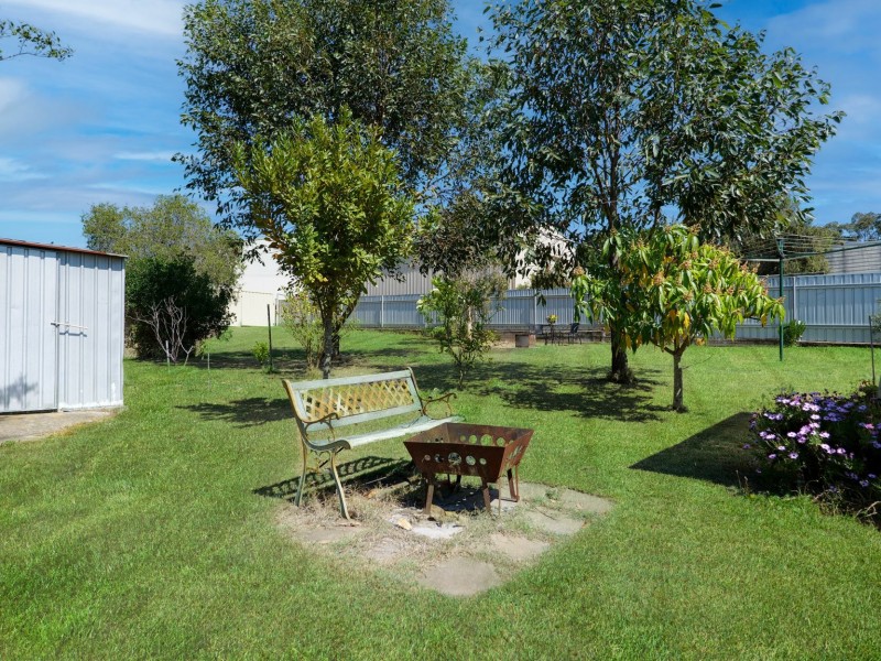 64 Maitland Street, Abermain NSW 2326