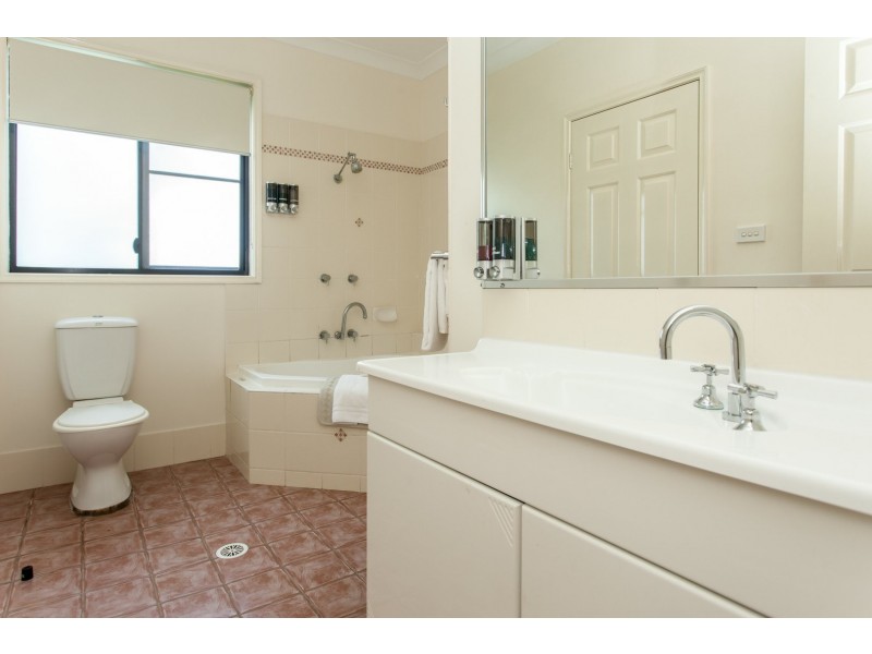 Villa 97 & 98/485 Mcdonalds Road, Pokolbin NSW 2320