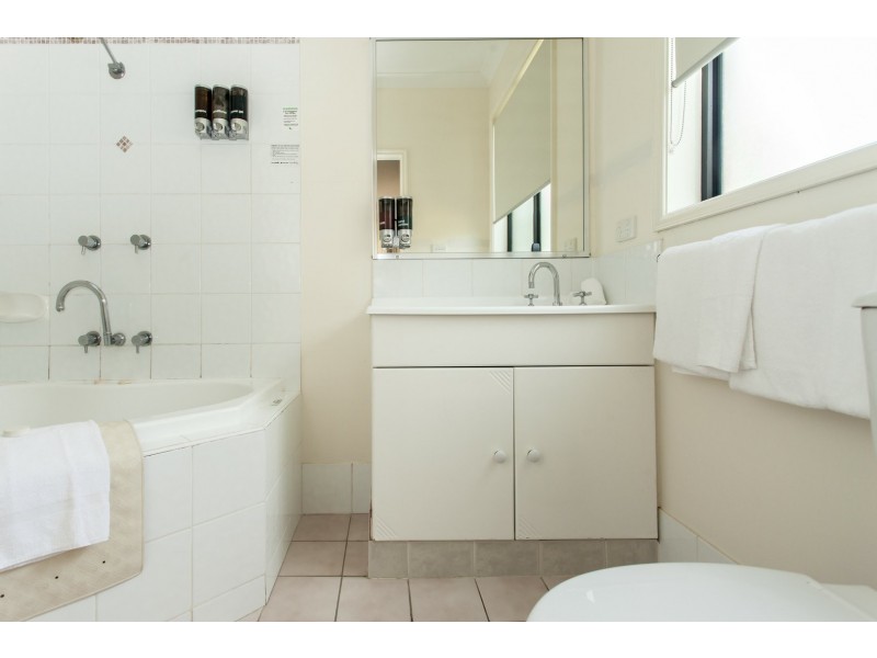 Villa 97 & 98/485 Mcdonalds Road, Pokolbin NSW 2320