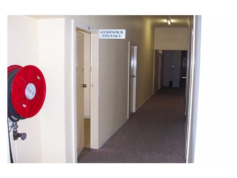 Upper Level/133-137 Vincent Street, Cessnock NSW 2325