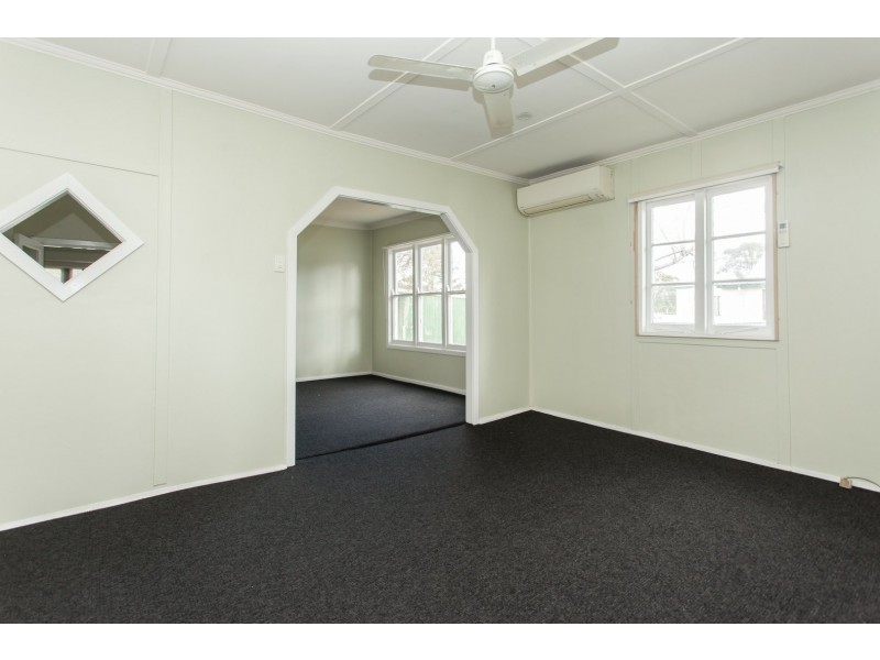 25 Long Street, Cessnock NSW 2325