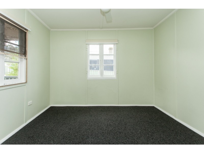 25 Long Street, Cessnock NSW 2325
