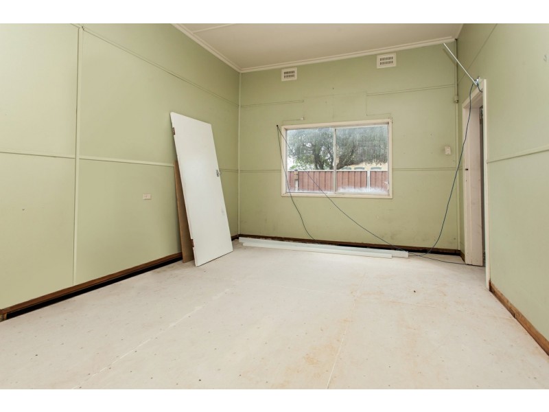 60 Cessnock Road, Weston NSW 2326