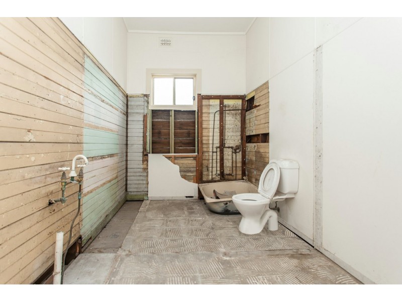 60 Cessnock Road, Weston NSW 2326