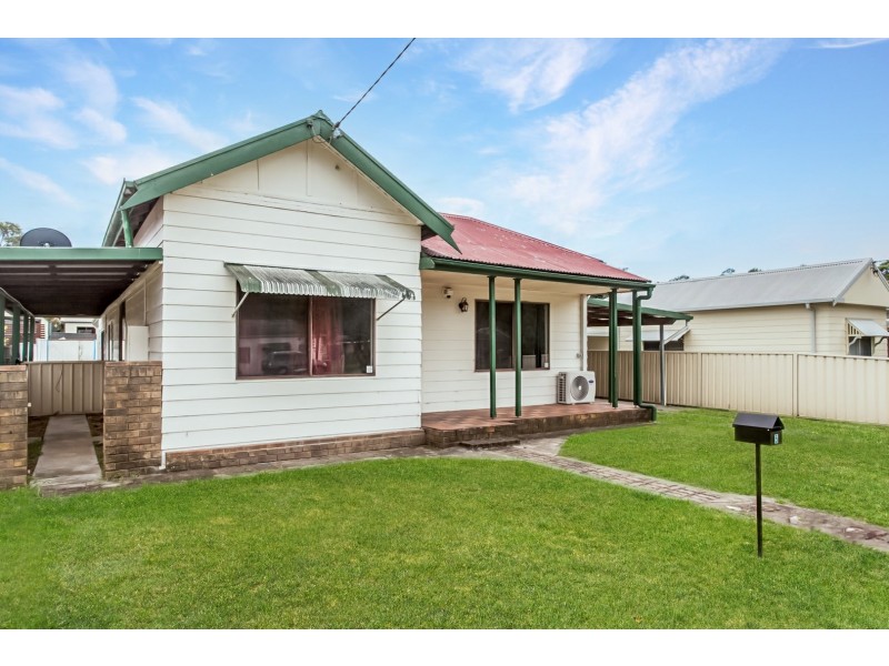 5 Tamworth Street, Abermain NSW 2326