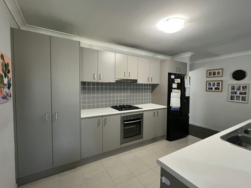19 Stonebridge Drive, Cessnock NSW 2325