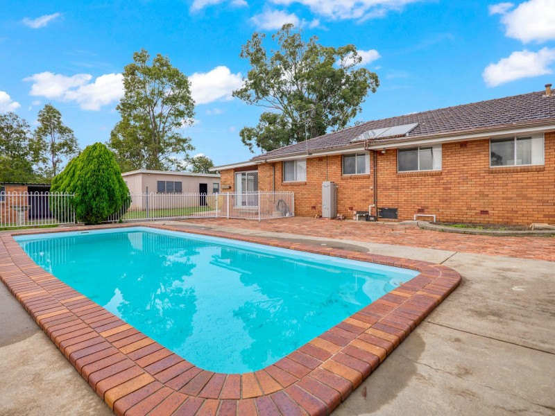 30 Buckland Ave, Cessnock NSW 2325