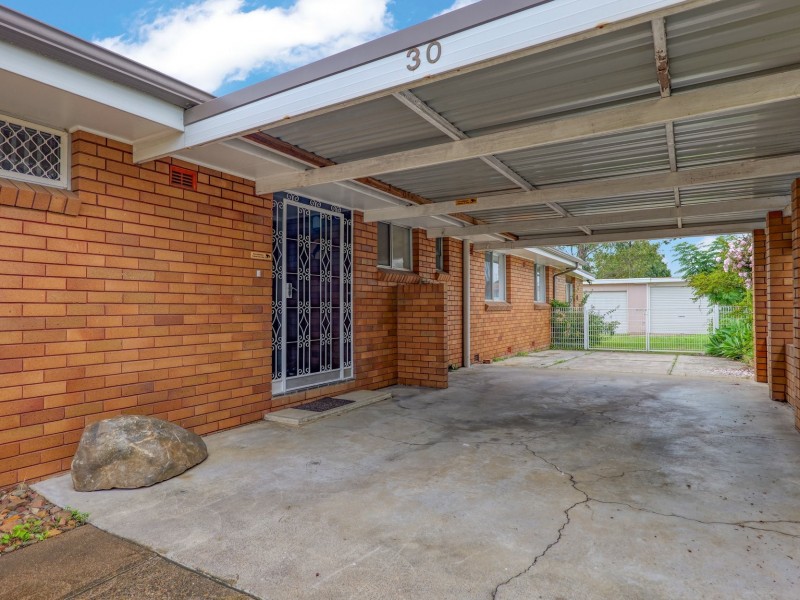 30 Buckland Ave, Cessnock NSW 2325