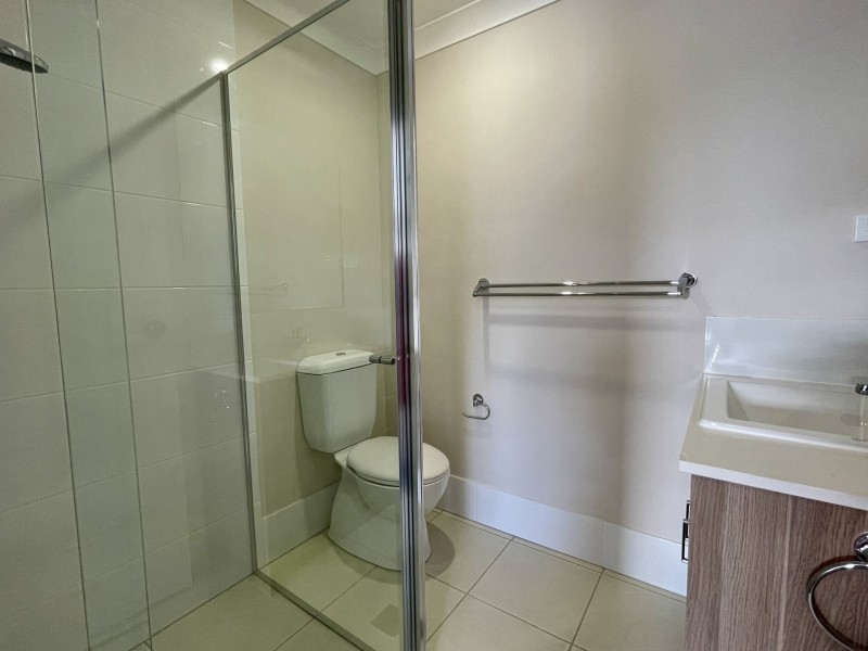 1/47 Lakeside Circuit, Cessnock NSW 2325