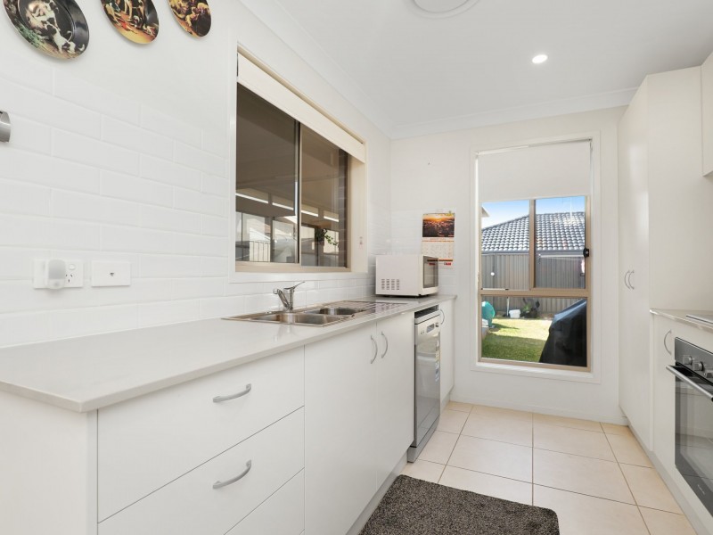 12 Maitland Lane, Cessnock NSW 2325