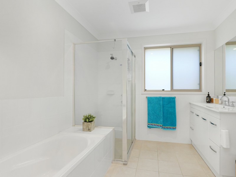 12 Maitland Lane, Cessnock NSW 2325