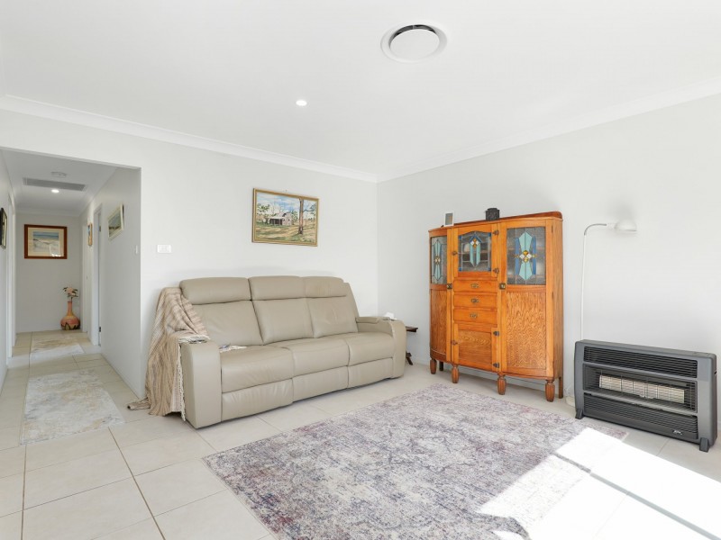 12 Maitland Lane, Cessnock NSW 2325