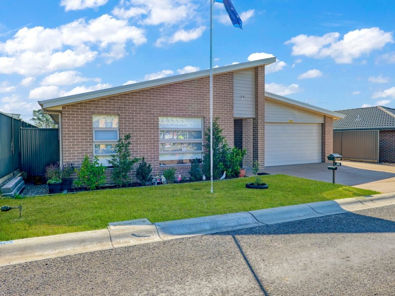 12 Maitland Lane, Cessnock NSW 2325