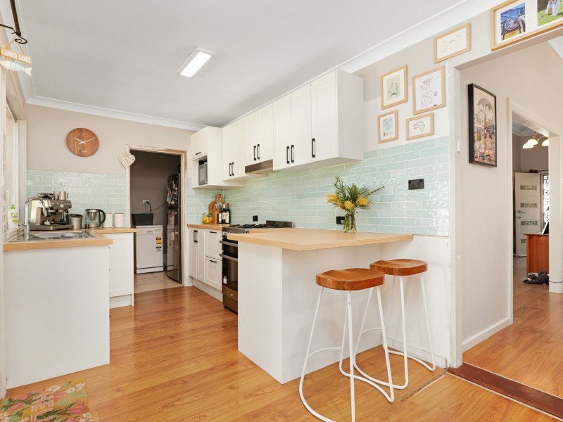 16 Boomerang Street, Cessnock NSW 2325