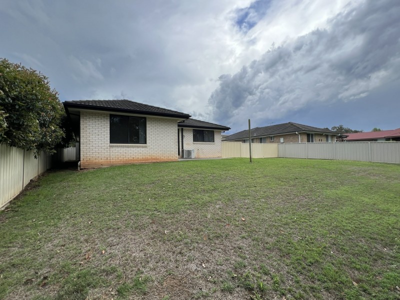 18 Cabernet Grove, Cessnock NSW 2325
