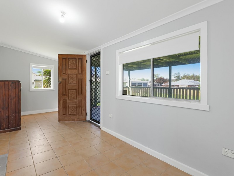 16 High Street, Greta NSW 2334
