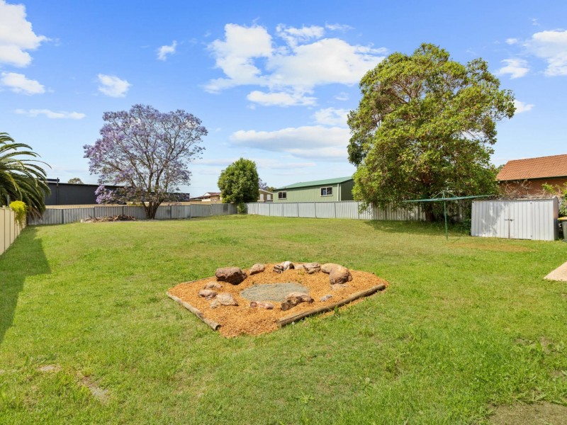 17 Tomalpin Street, Kearsley NSW 2325