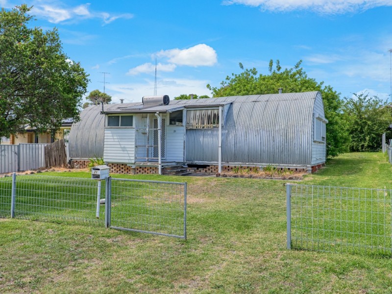 21 Macquarie Ave, Cessnock NSW 2325