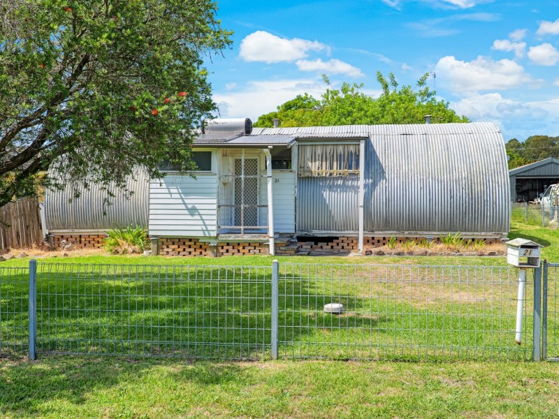 21 Macquarie Ave, Cessnock NSW 2325