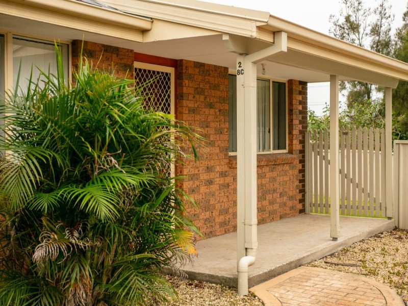 2/8c Shedden Street, Cessnock NSW 2325