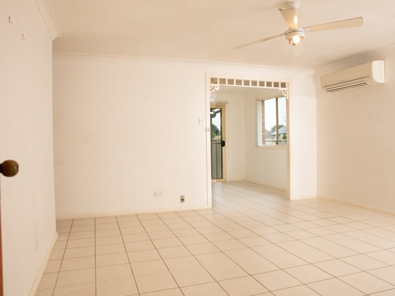 2/8c Shedden Street, Cessnock NSW 2325